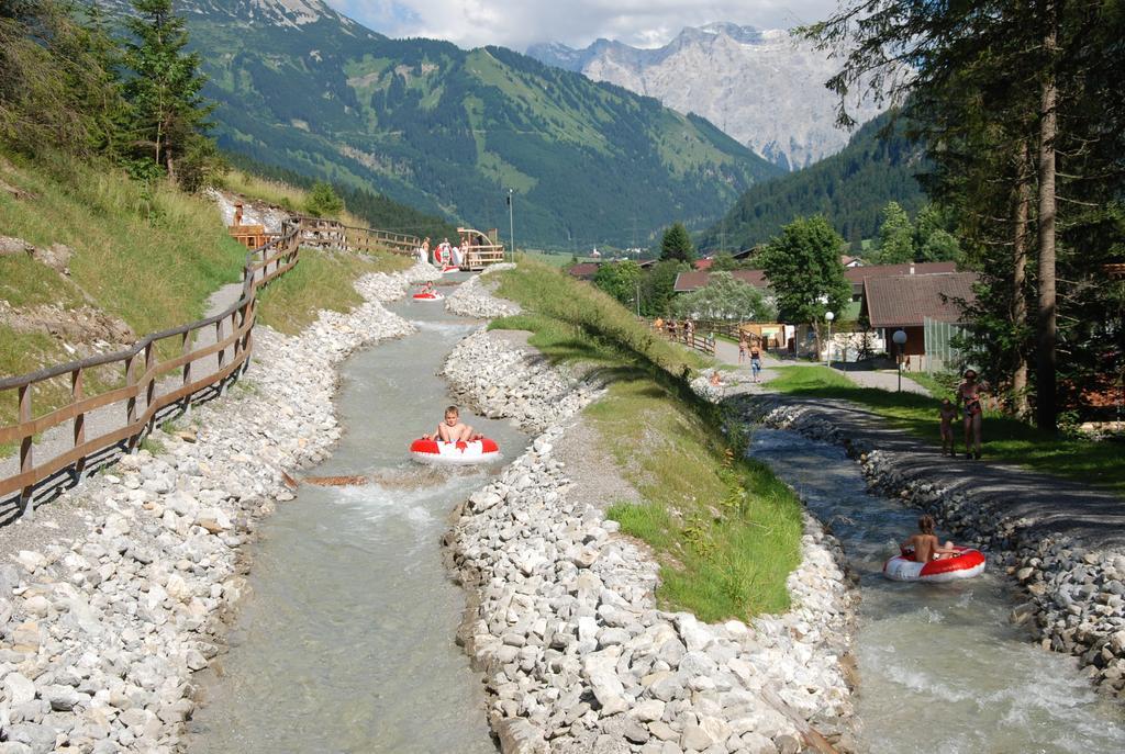 Ferienwohnung Pension Tirol بيشلباخ المظهر الخارجي الصورة
