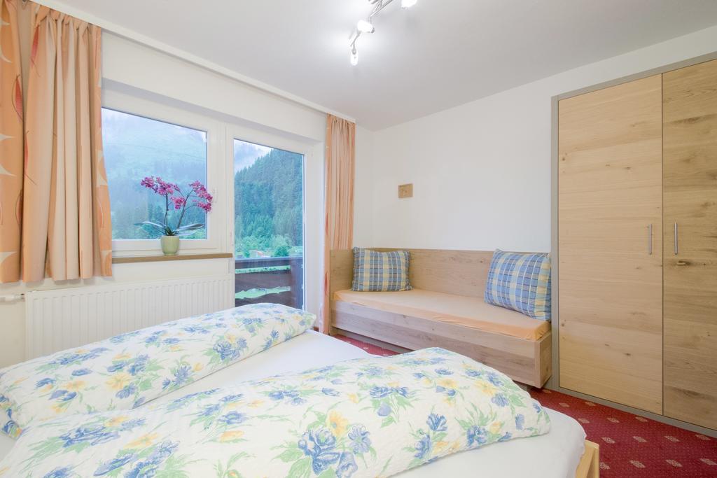 Ferienwohnung Pension Tirol بيشلباخ المظهر الخارجي الصورة
