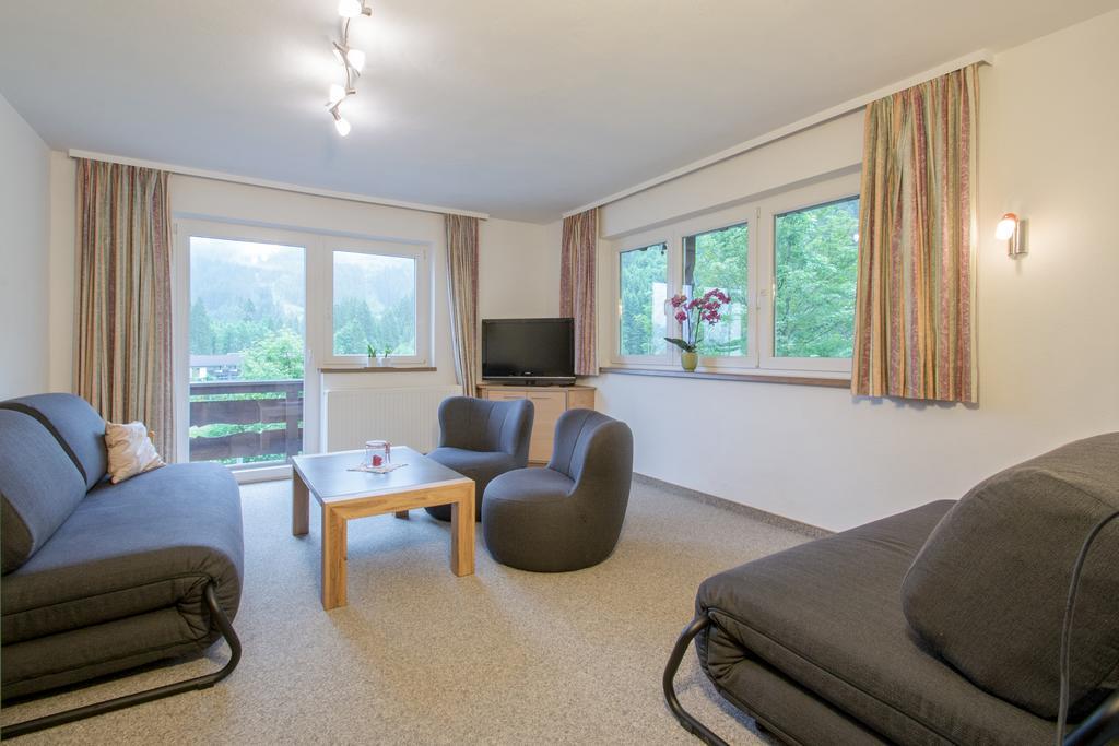 Ferienwohnung Pension Tirol بيشلباخ المظهر الخارجي الصورة