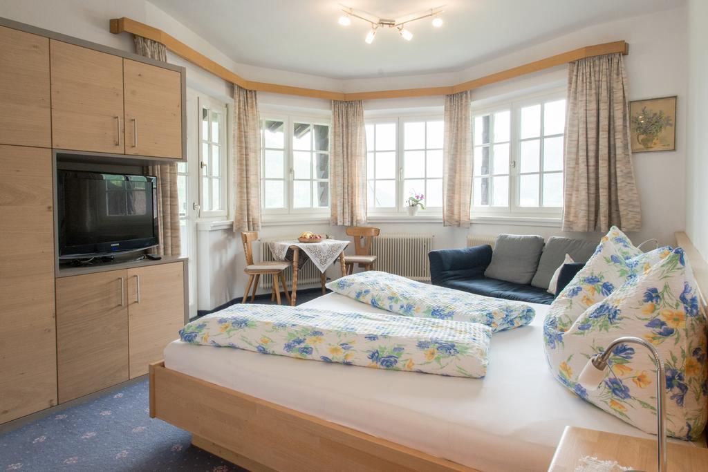 Ferienwohnung Pension Tirol بيشلباخ المظهر الخارجي الصورة
