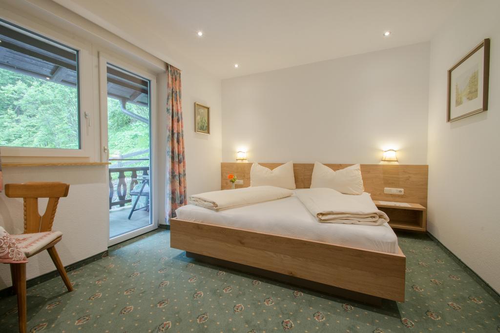 Ferienwohnung Pension Tirol بيشلباخ المظهر الخارجي الصورة