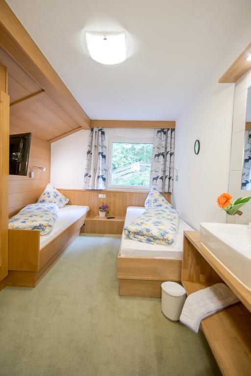 Ferienwohnung Pension Tirol بيشلباخ المظهر الخارجي الصورة